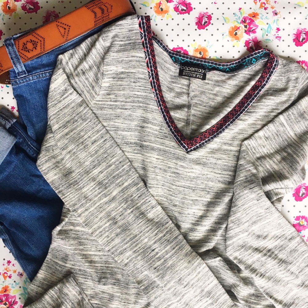 Stitch Fix Papermoon V-neck shirt